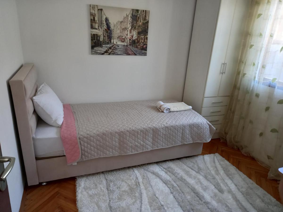 Ferienwohnung Stan U Maslinama Podgorica Exterior foto